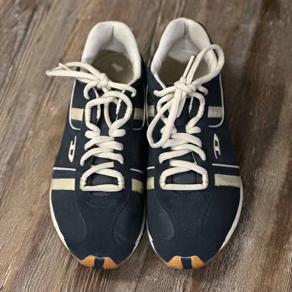 Women’s Sneakers size 10